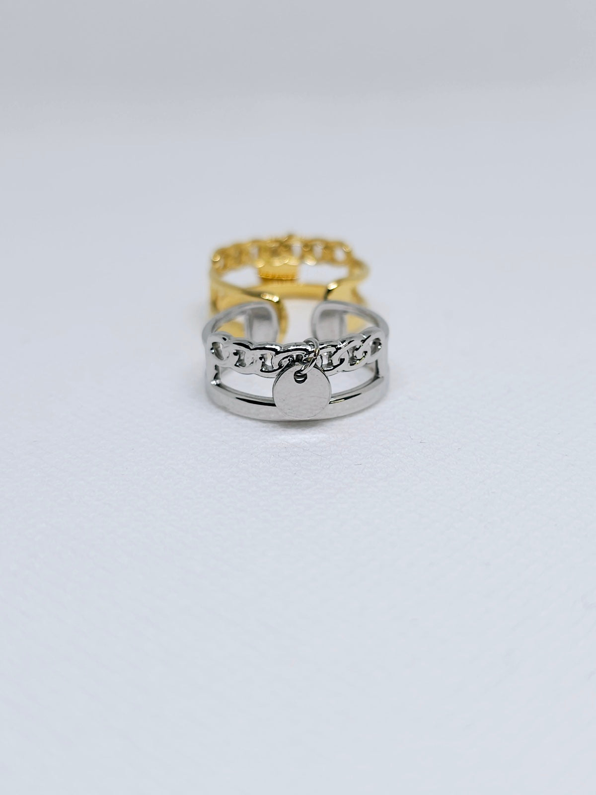 Bague ajustable Abbie en acier inoxydable.