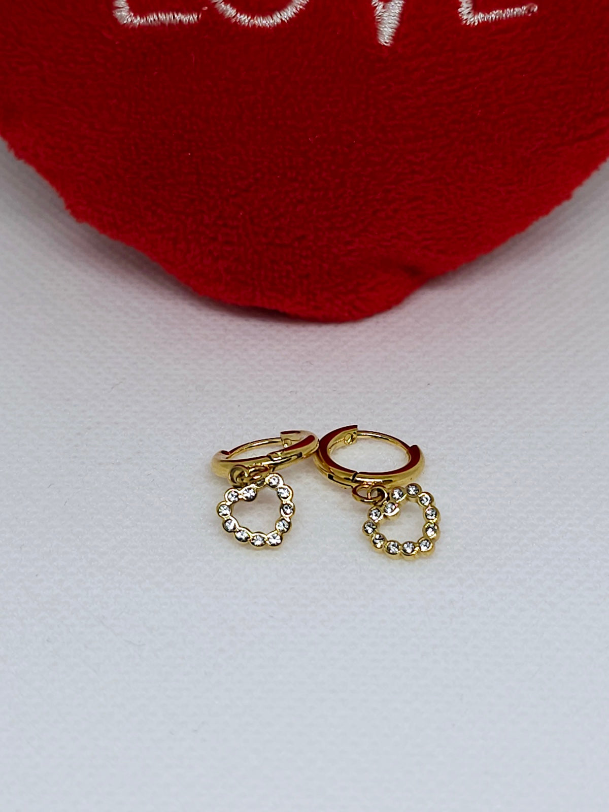 Créoles dorées cœur strass élégantes pendantes