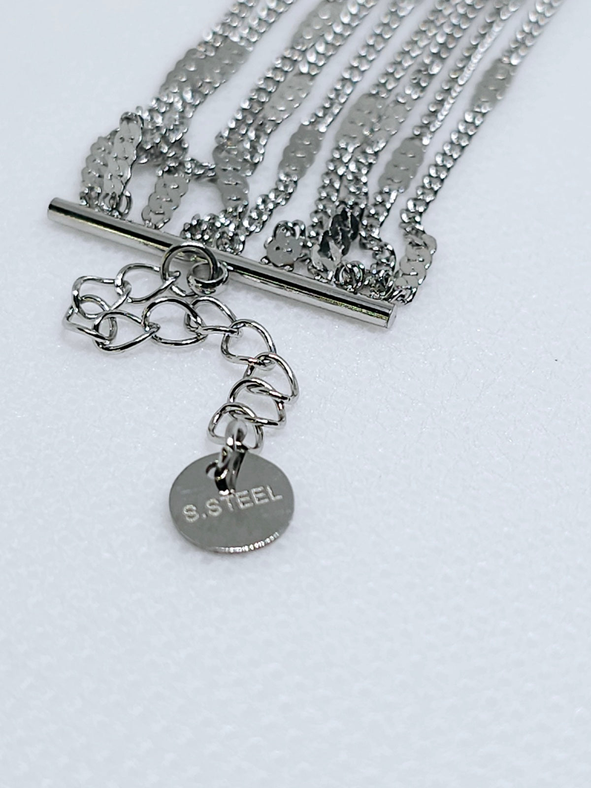 Bracelet doré multi-chaînes chic