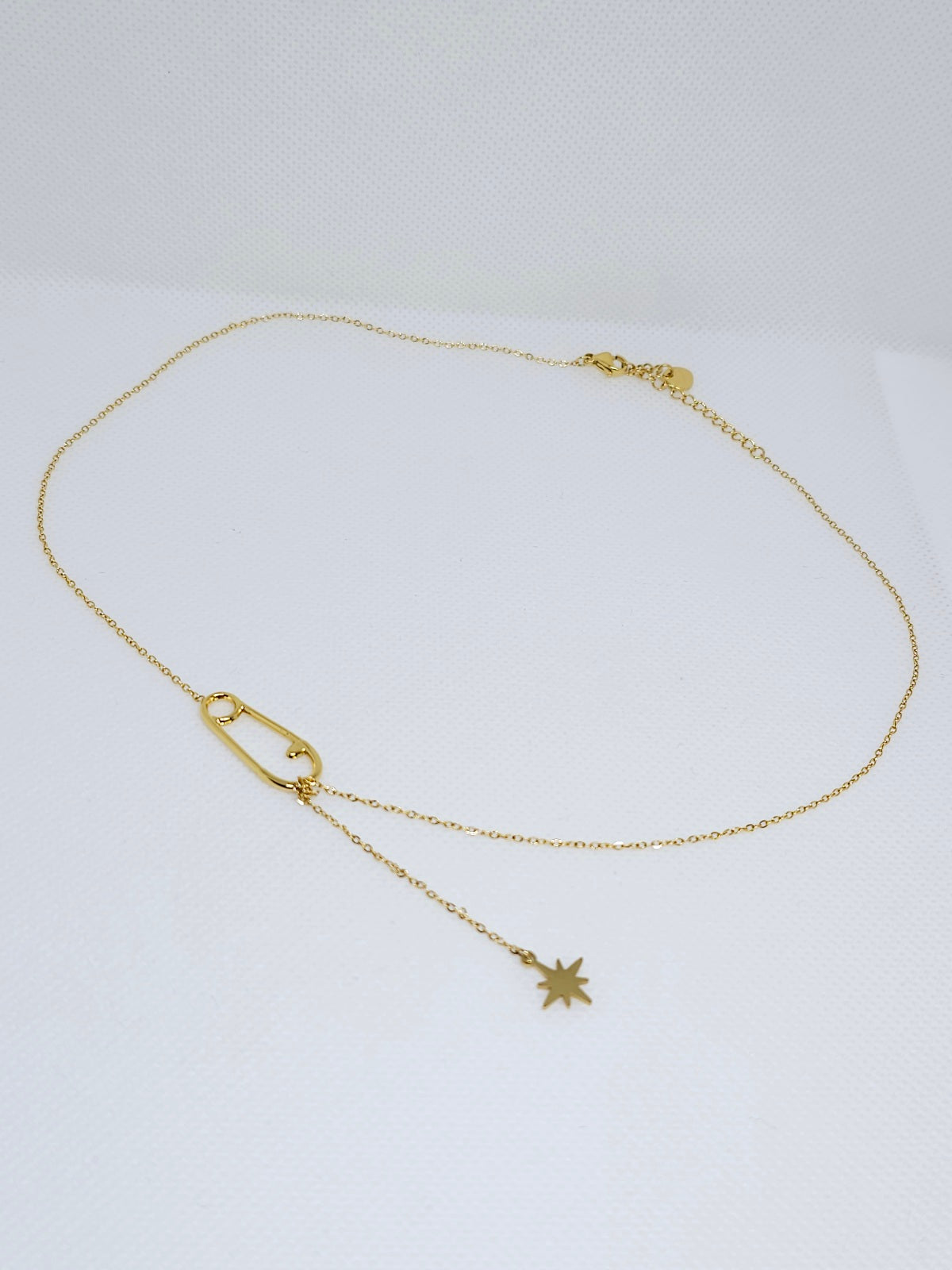 Collier doré épingle étoile tendance