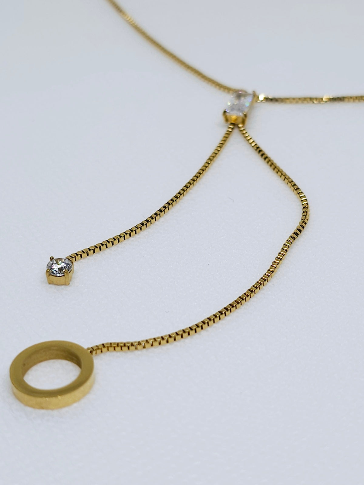 Collier en acier doré pendentif cercle