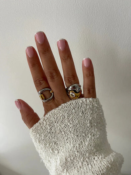 Le mix or &amp; argent : la tendance bijoux la plus vue sur TikTok
