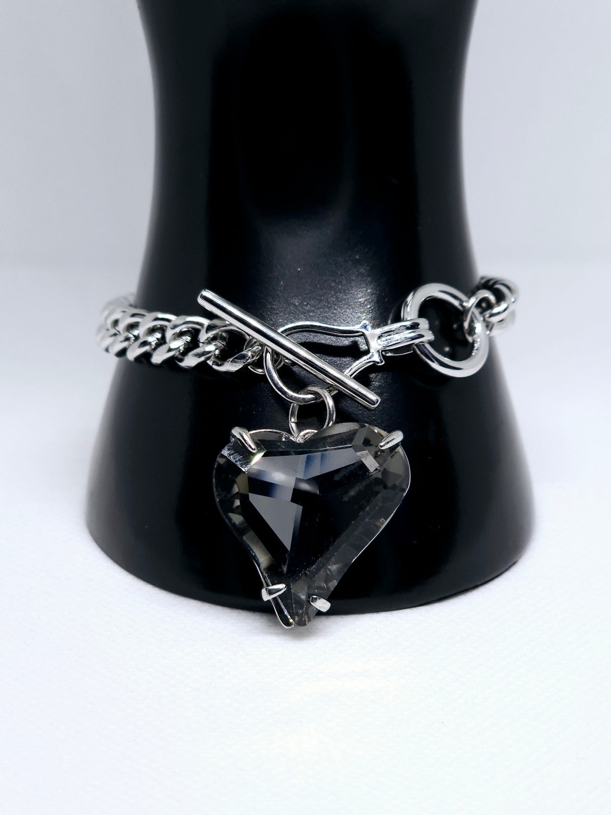Noir Éternel Heart™ – Porte-Clés Bijou Cœur Cristal