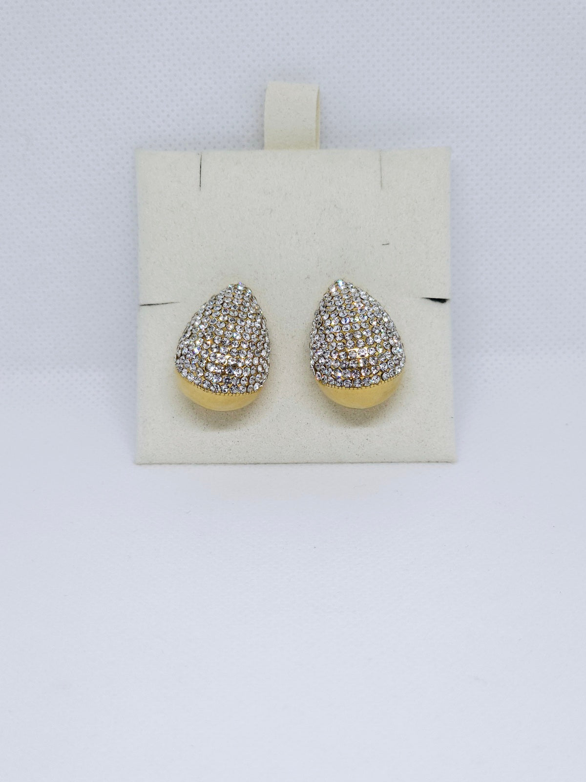 Golden Aura Pavé™ – Boucles d’Oreilles Demi-Lune Scintillante