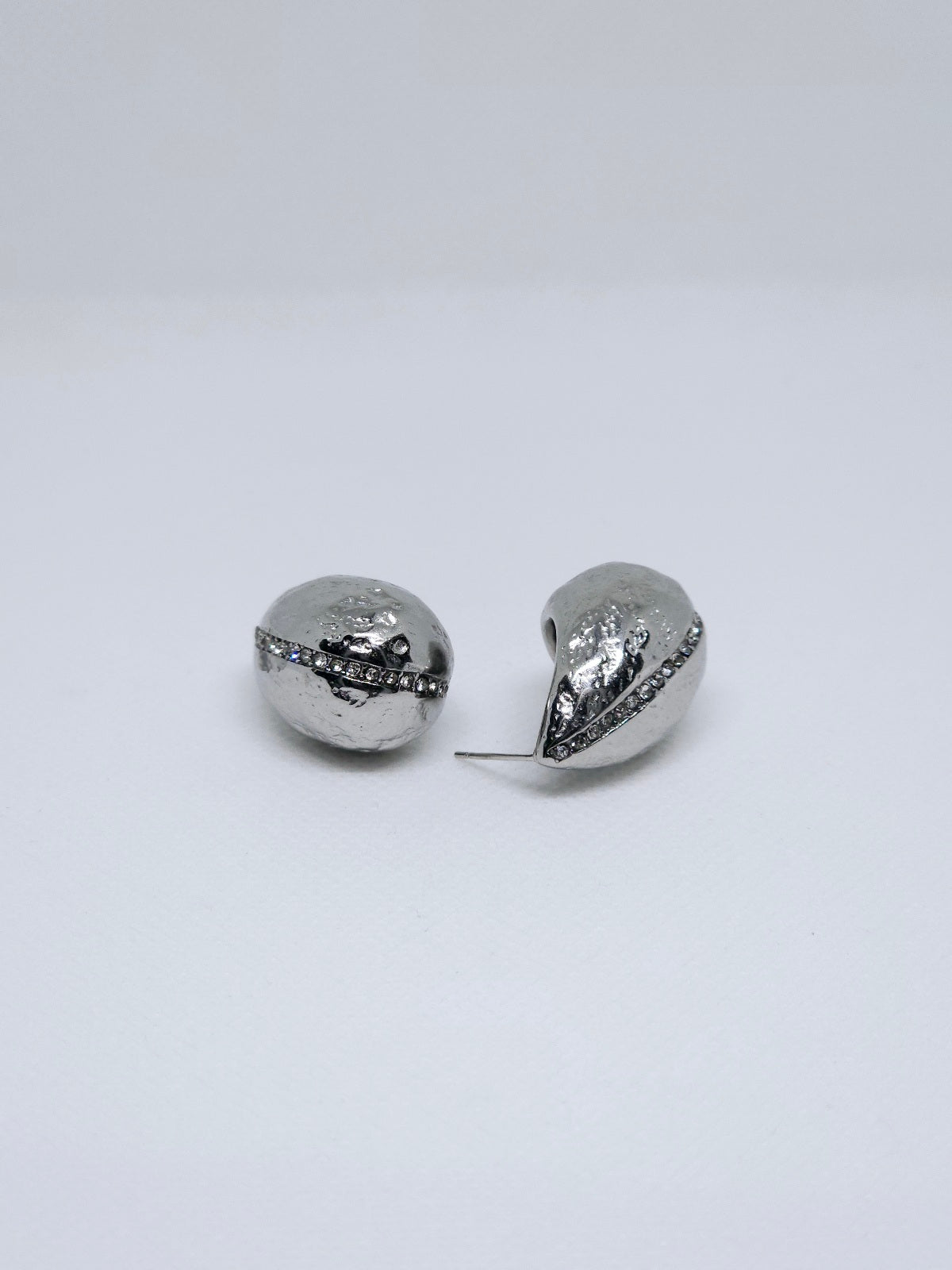 Silver Eclipse Glow™ Stud Earrings