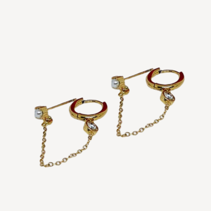 Boucles d’oreilles dorées chaîne élégante
