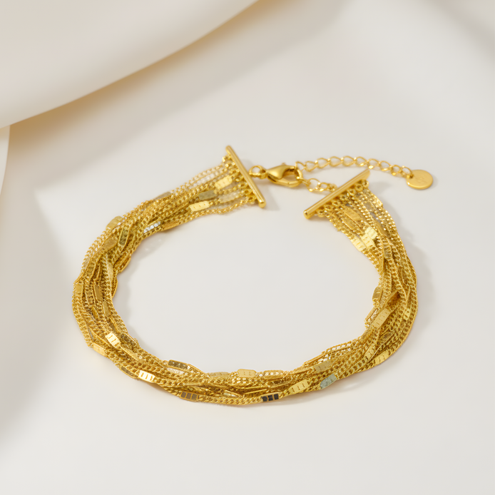 Bracelet chaîne élégant en acier inoxydable pour femme.