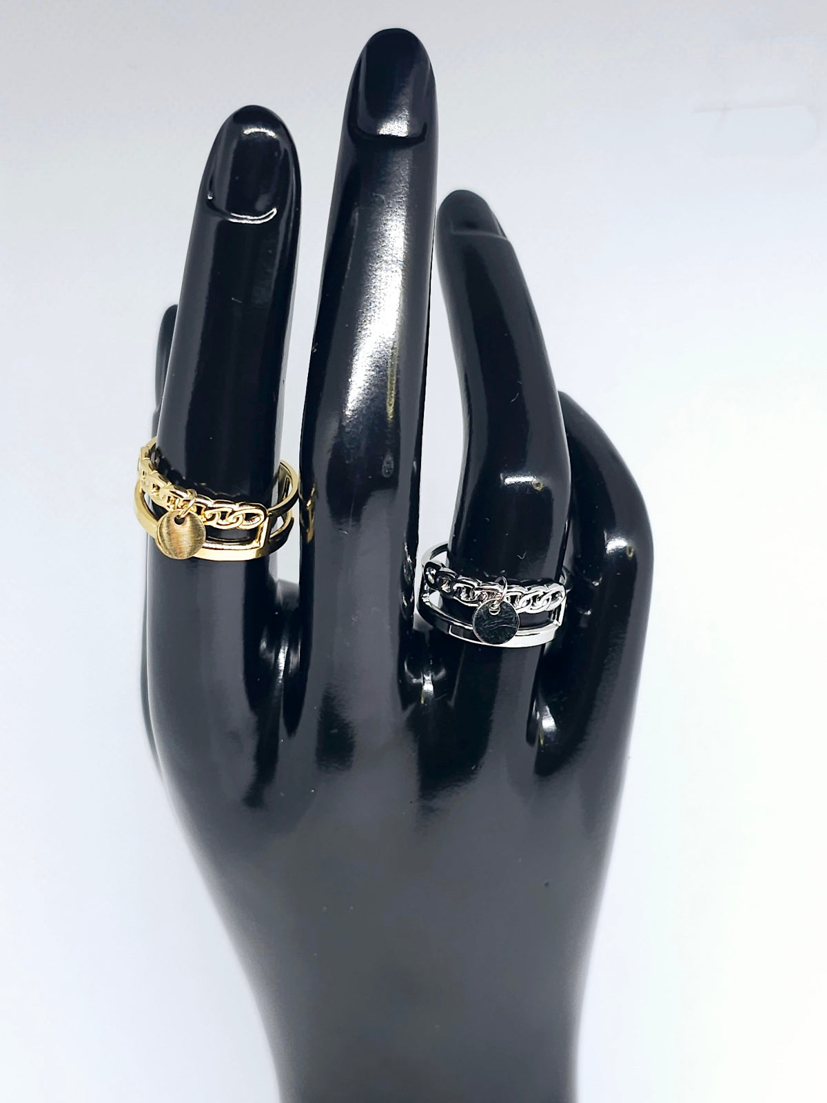 Bague ajustable Abbie en acier inoxydable.