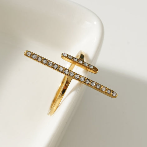 Bague Gold Livy ajustable en acier jaune.