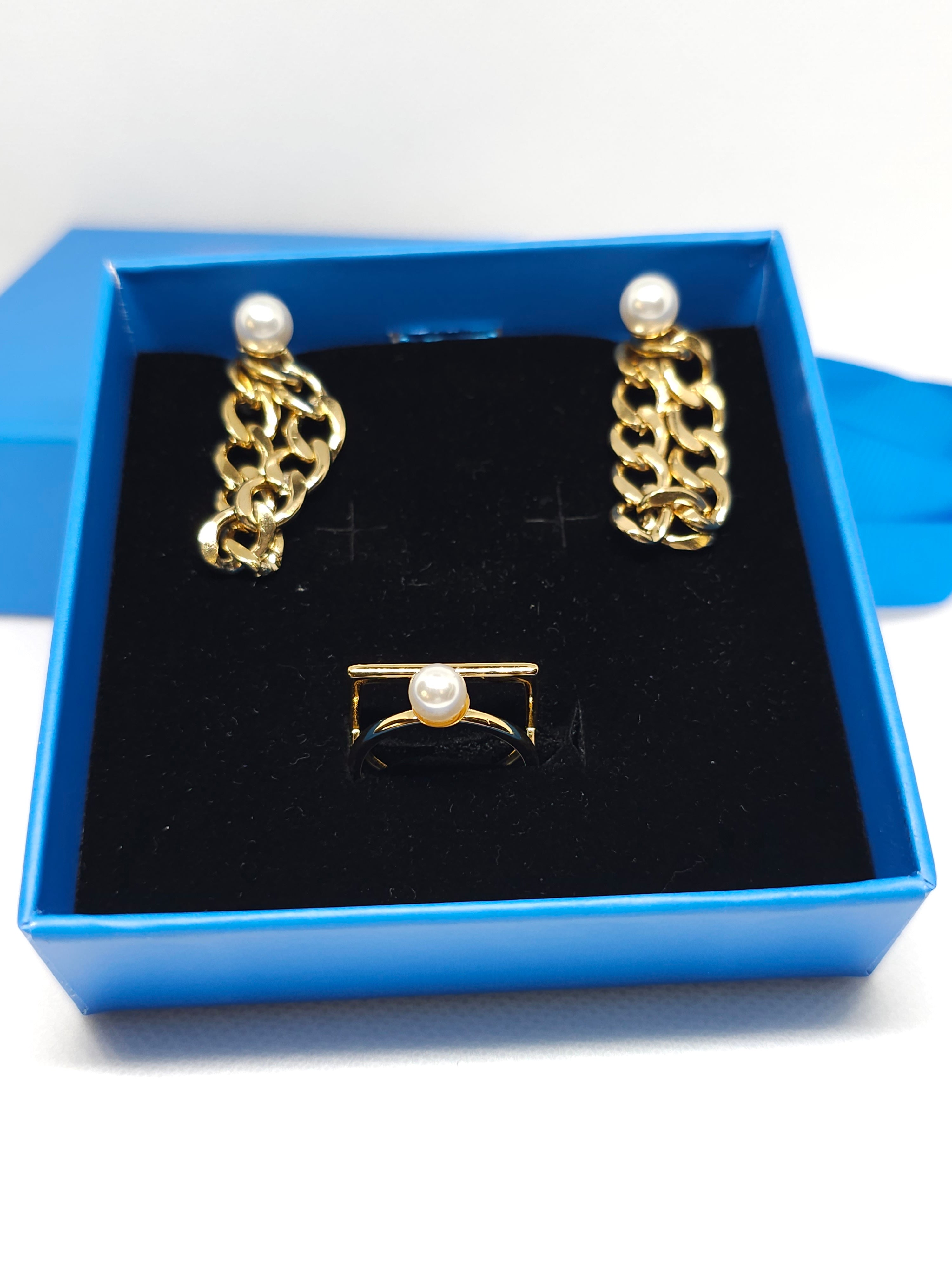 Coffret bijoux dorés perles élégantes