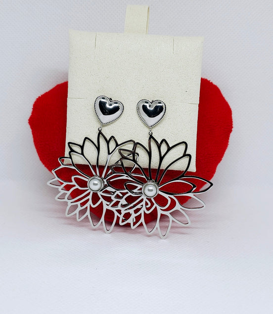 Boucles d'oreilles cœur et fleur acier