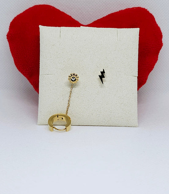 Boucles d’oreilles dorées motif montagne