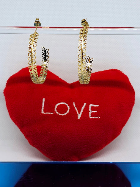 Boucles d'oreilles créoles dorées élégantes