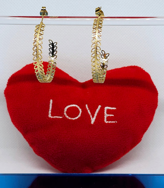 Boucles d'oreilles créoles dorées élégantes