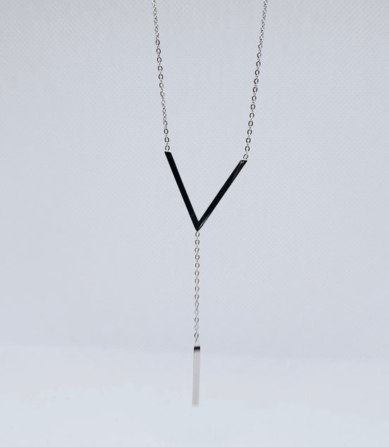 Collier doré en V minimaliste