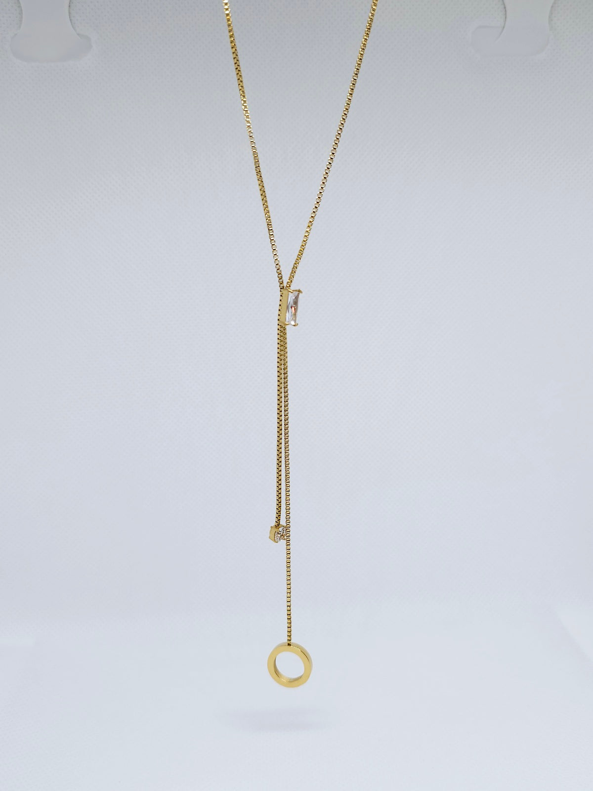 Collier en acier doré pendentif cercle