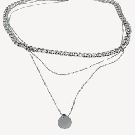 Collier triple rangs argent au design moderne