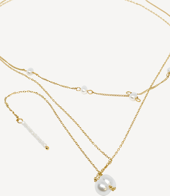 Collier doré à perles délicates