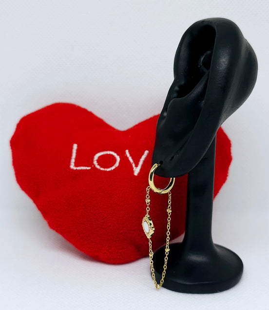 Boucles d’oreilles dorées chaîne élégante
