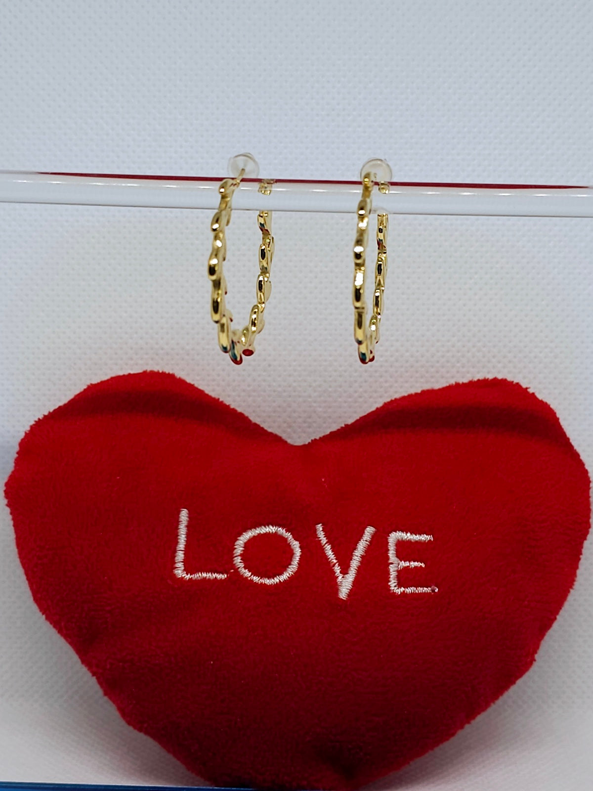 boucles d’oreilles créoles dorées feuilles tendance