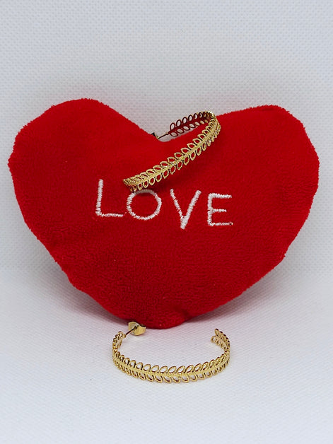 Boucles d'oreilles créoles dorées élégantes