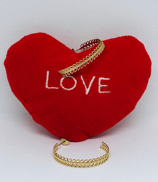 Boucles d'oreilles créoles dorées élégantes