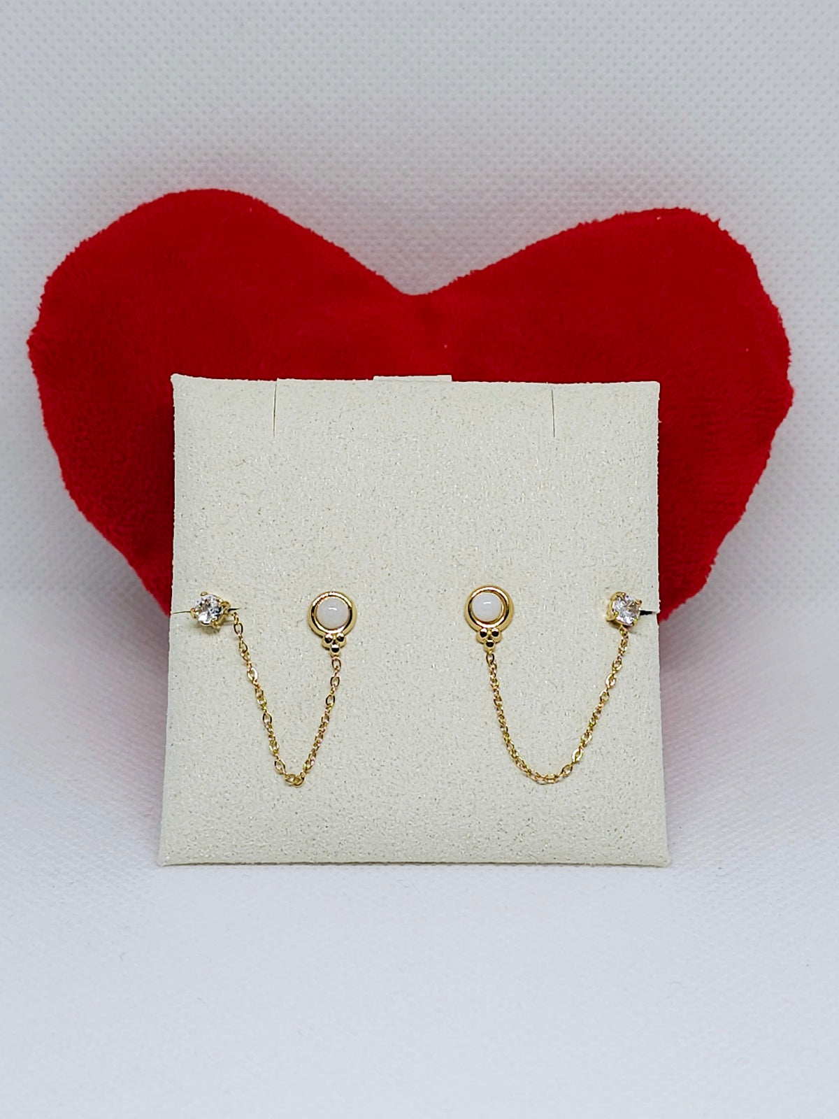 Boucles d’oreilles chaîne dorée élégante