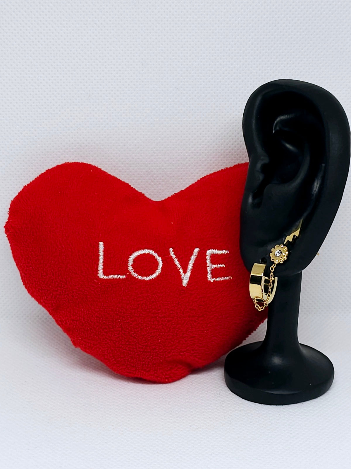 Boucles d’oreilles dorées motif montagne