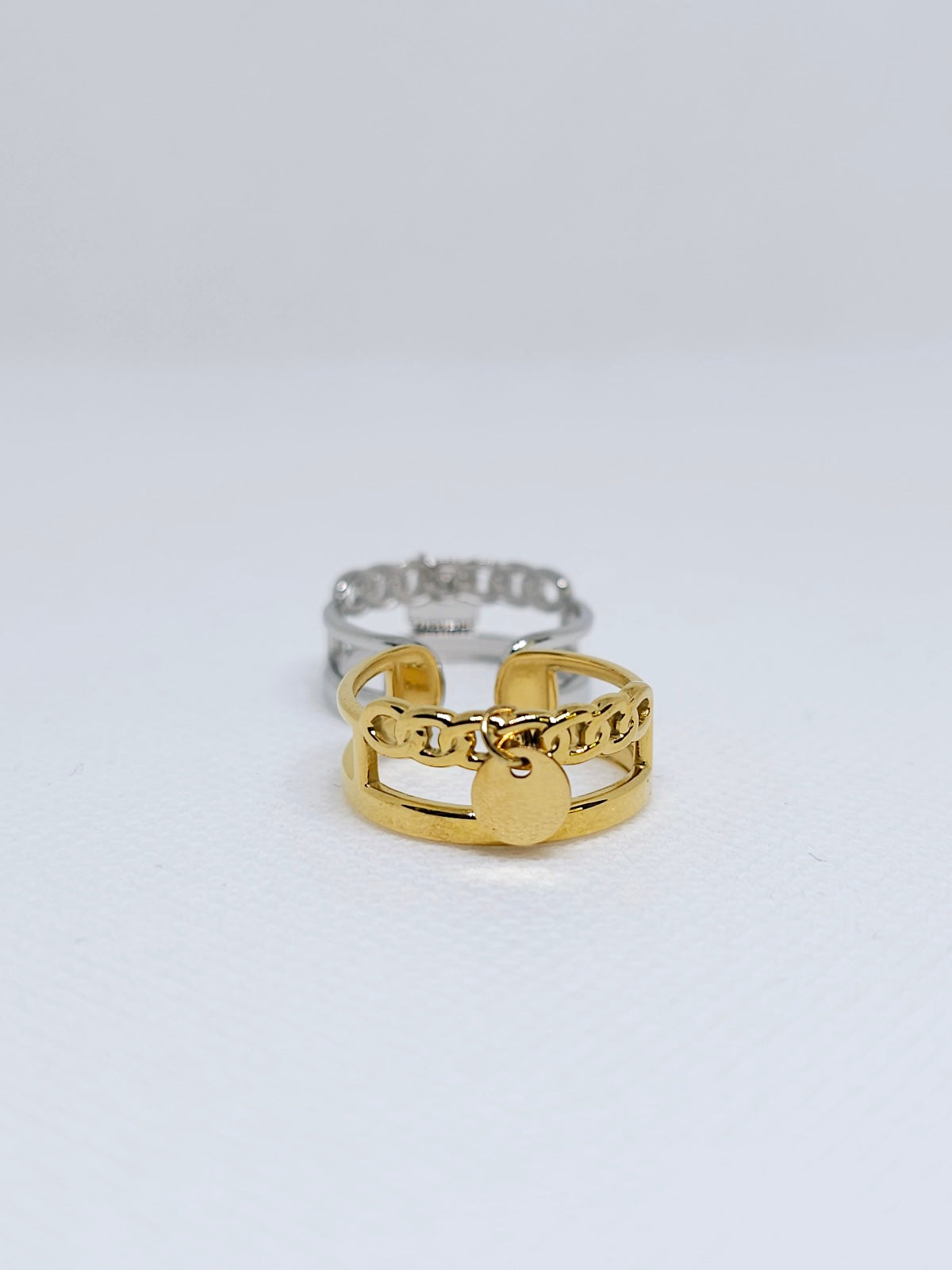 Bague ajustable Abbie en acier inoxydable.