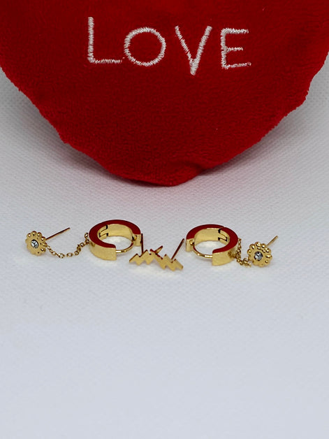 Boucles d’oreilles dorées motif montagne